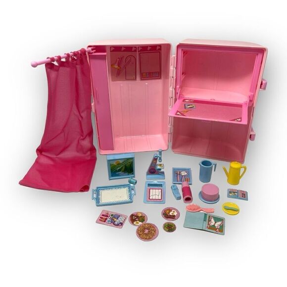 Vintage 1987 Doctor Barbie Loving Care Playcase Set Incomplete Preowned - Picture 1 of 10